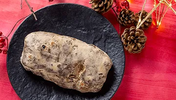 パン開発プロジェクト「究極のシュトーレン」を開発